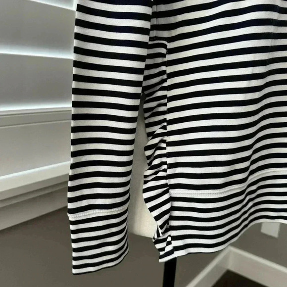 Stella &  Dot The Ruffle Pullover - Picture 3 of 5